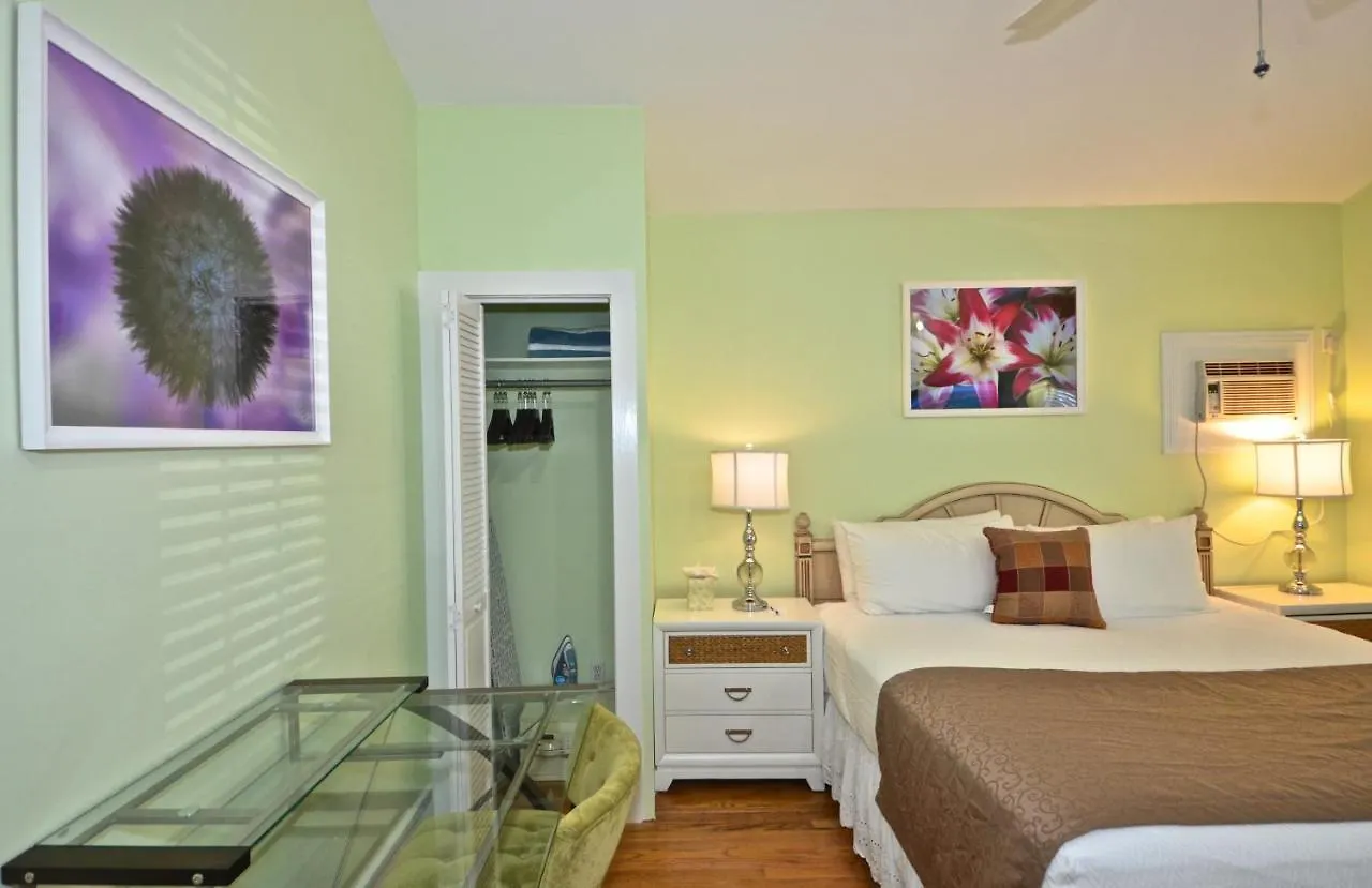 Banana'S Foster Guesthouse Key West